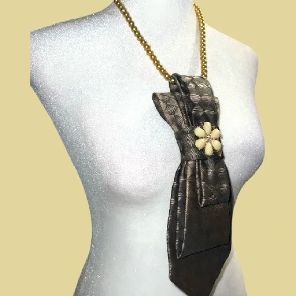 “Dainty Dapper”Brown Patterned Necktie Necklace with Flower Accent - Picture 5 of 5